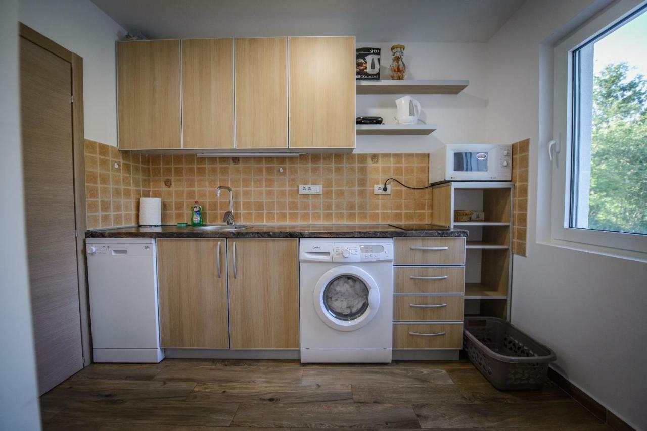 Apartment Vrutak Κότορ Εξωτερικό φωτογραφία